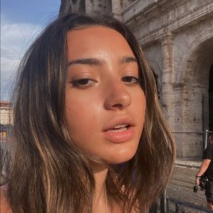 Meet your Posher, Giulia